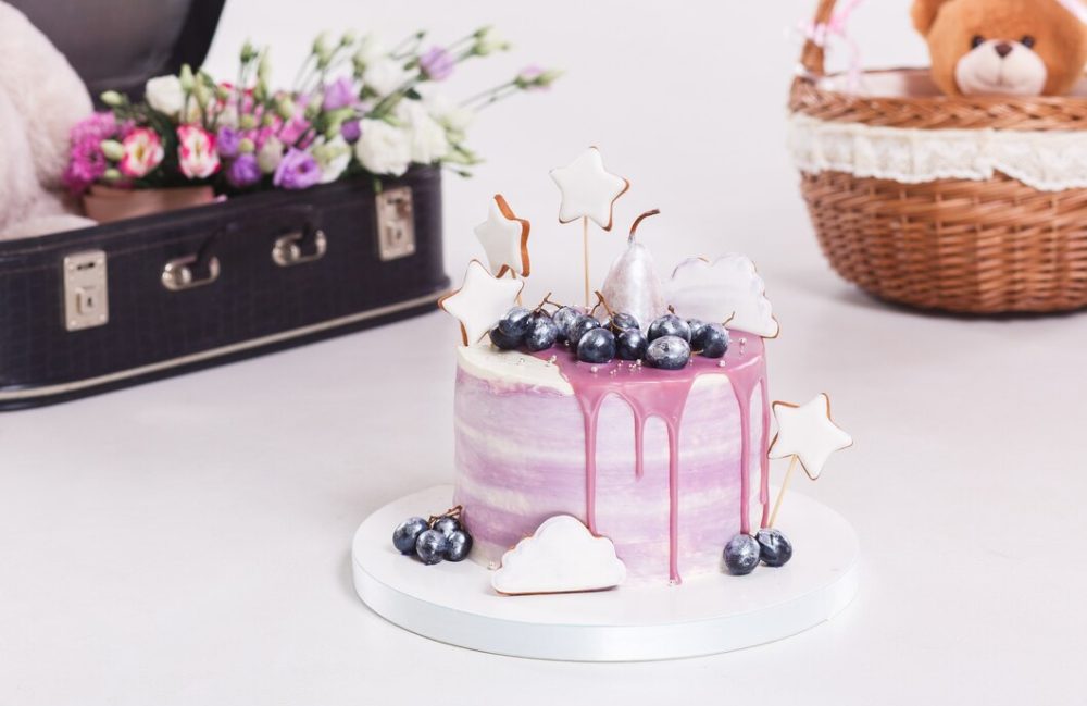 Customized Birthday Cake Dubai: Fondant Vs. Buttercream: What To Choose?